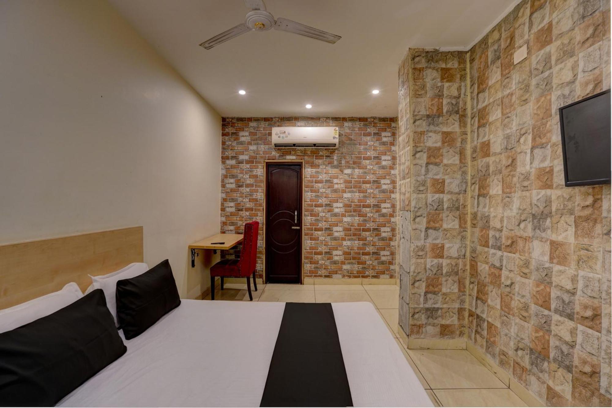 Hotel O Blue Vibes Meerut Dış mekan fotoğraf