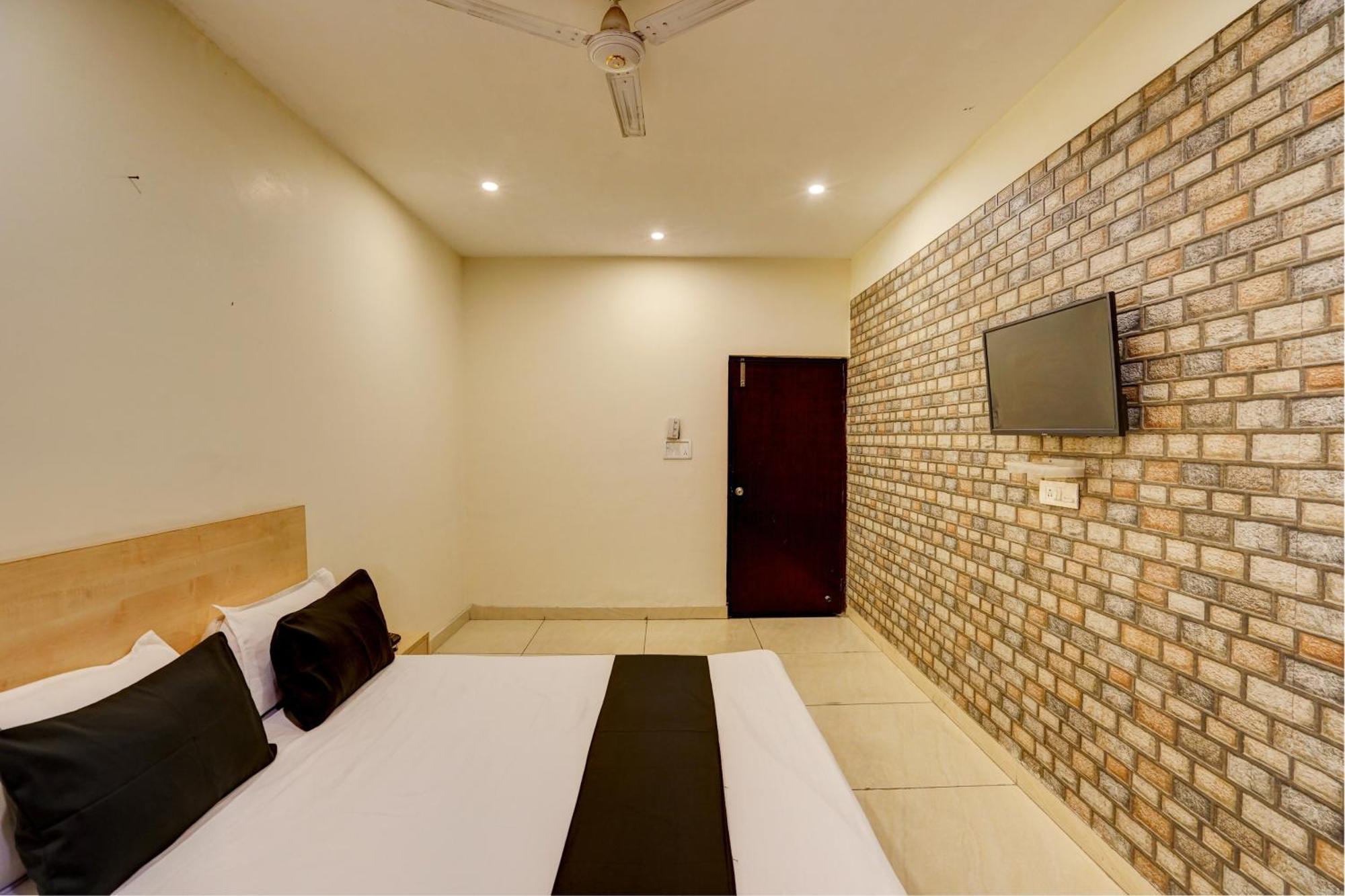Hotel O Blue Vibes Meerut Dış mekan fotoğraf