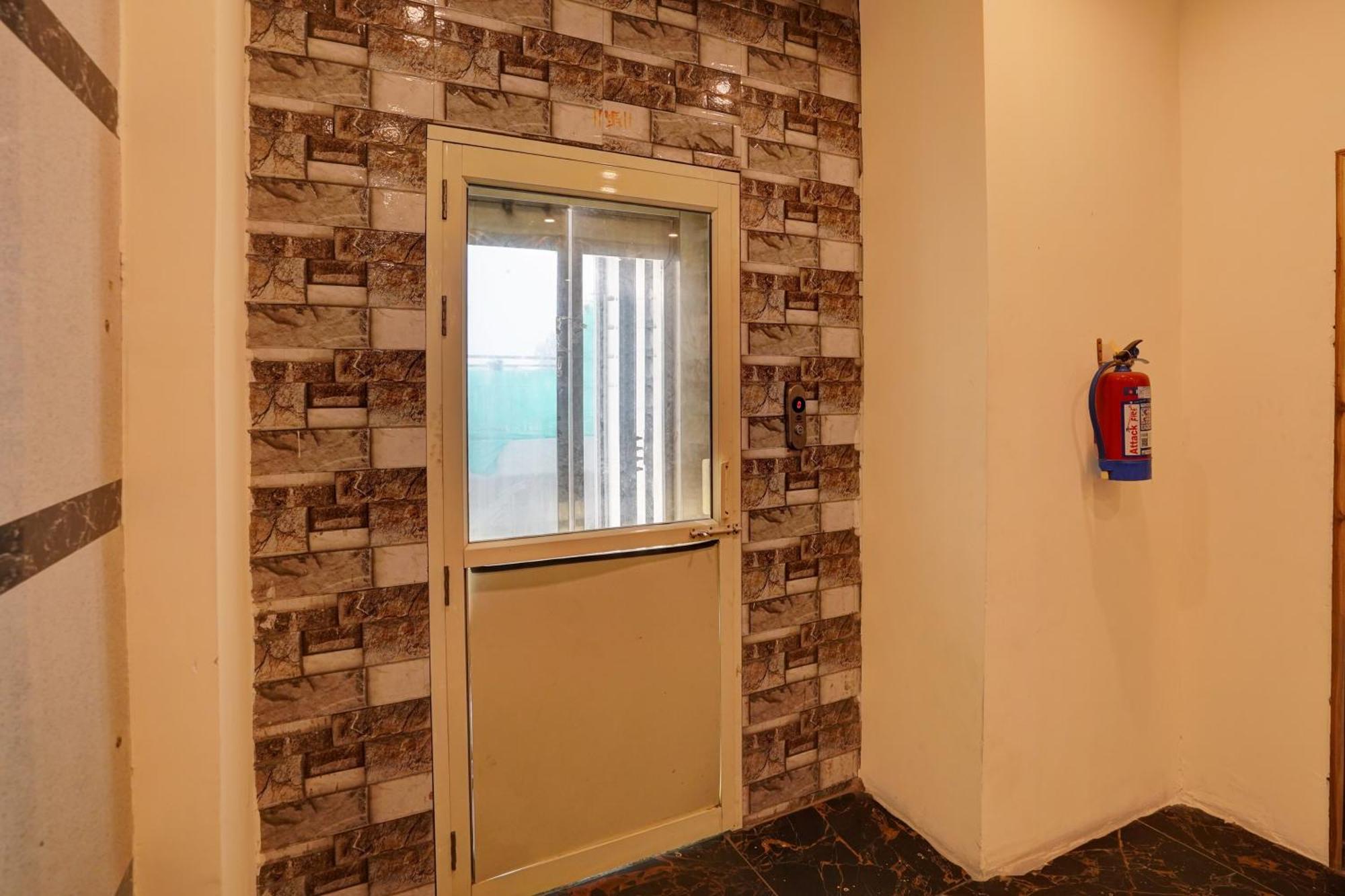 Hotel O Blue Vibes Meerut Dış mekan fotoğraf