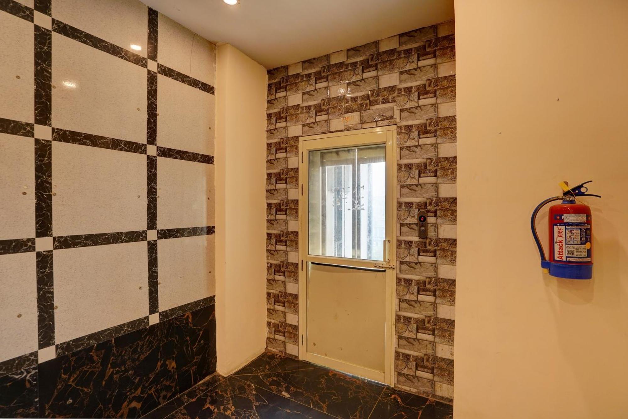 Hotel O Blue Vibes Meerut Dış mekan fotoğraf