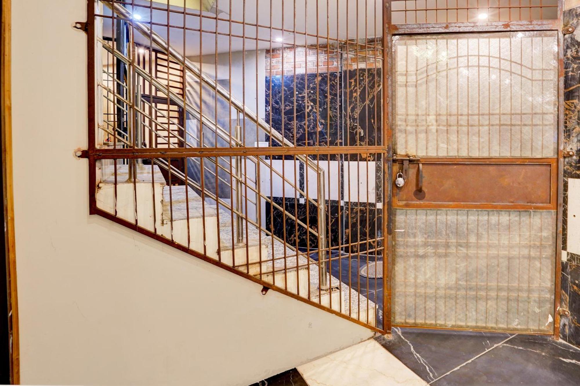 Hotel O Blue Vibes Meerut Dış mekan fotoğraf